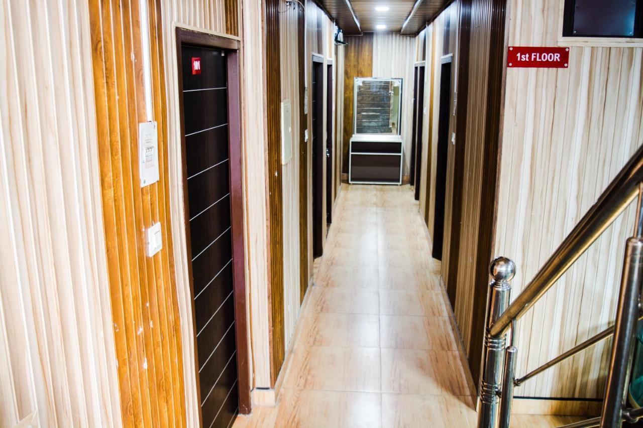 The Mountain View Hostel Rishikesh Bagian luar foto